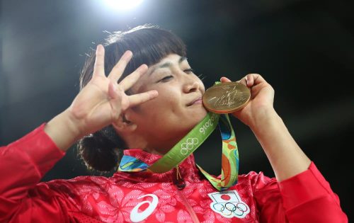 Kaori Icho makes Olympic history with fourth wrestling gold medal